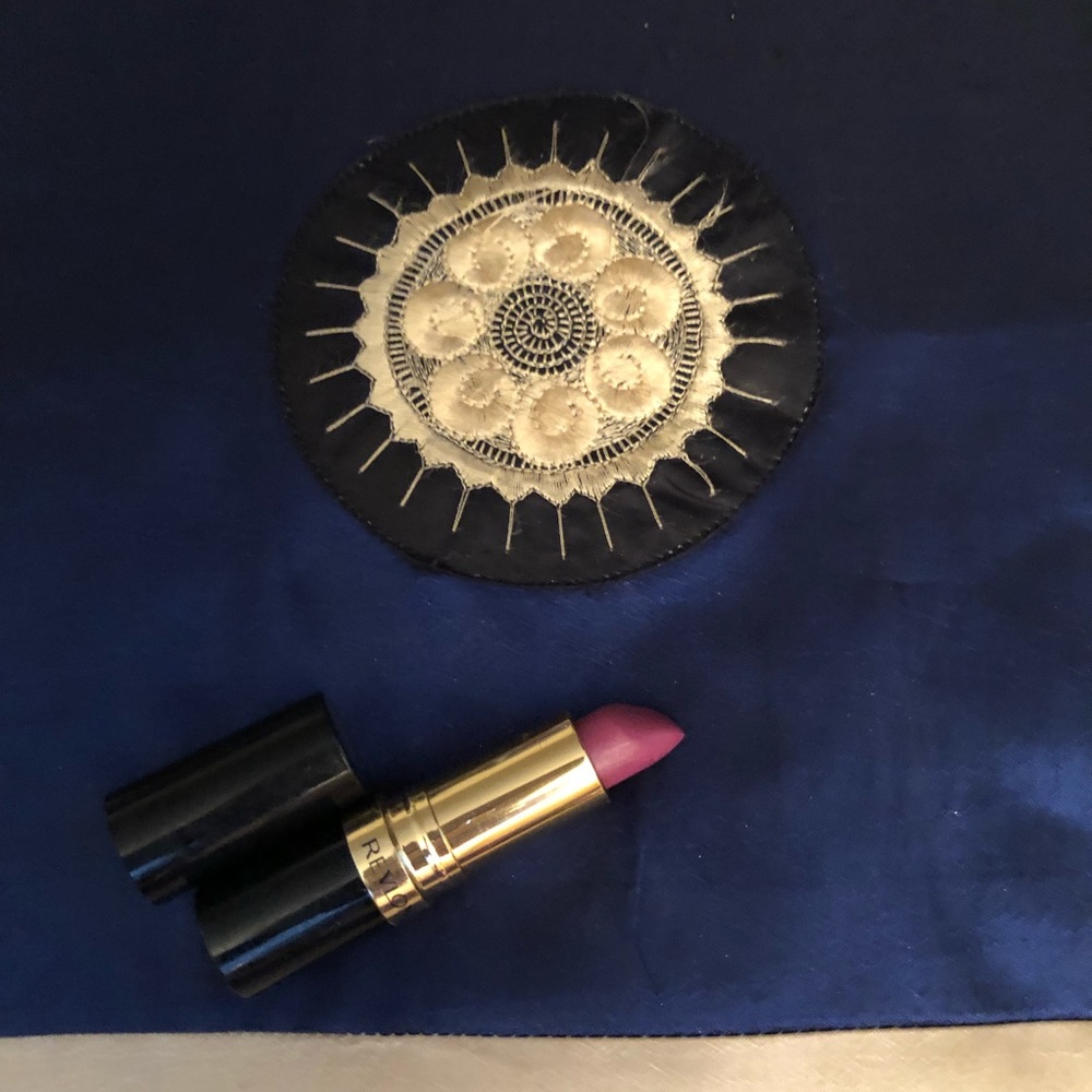 REVLON BERRY COUTURE Shine LIPSTICK